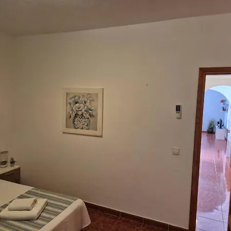 Maria Espaciosa Y Calida Con Piscina Privada