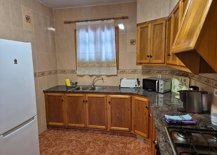 Maria Espaciosa Y Calida Con Piscina Privada